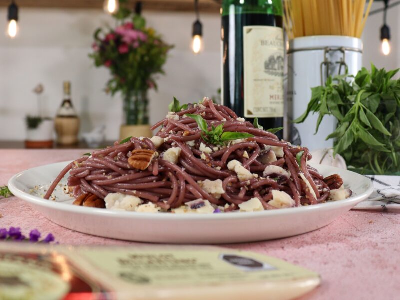 Spaguetti al Vino Tinto con Queso Merlot Bellavitano